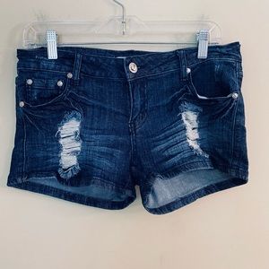 Judy Blue Low Rise Dark Wash Distressed Jean Shorts Size Large